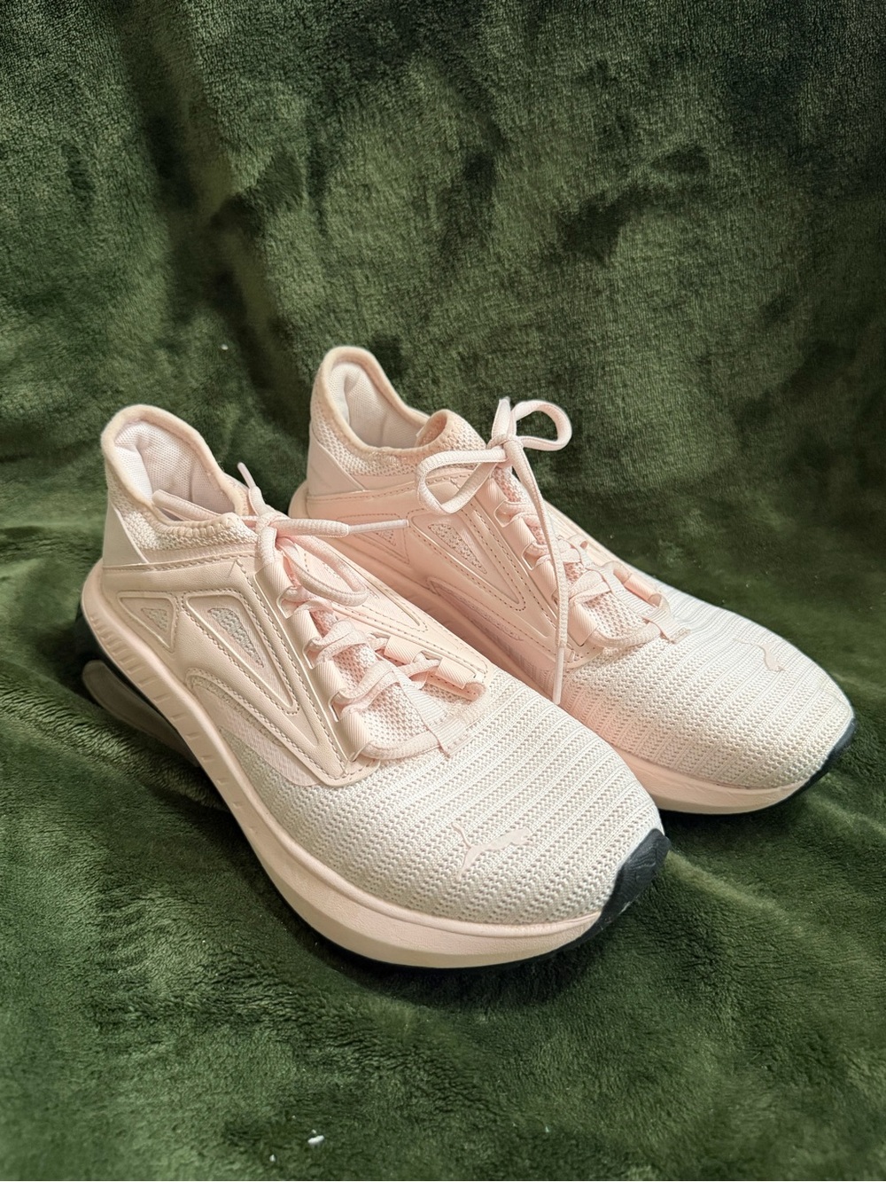 Puma Women's Soft Pink Knit Athletic Sneakers
